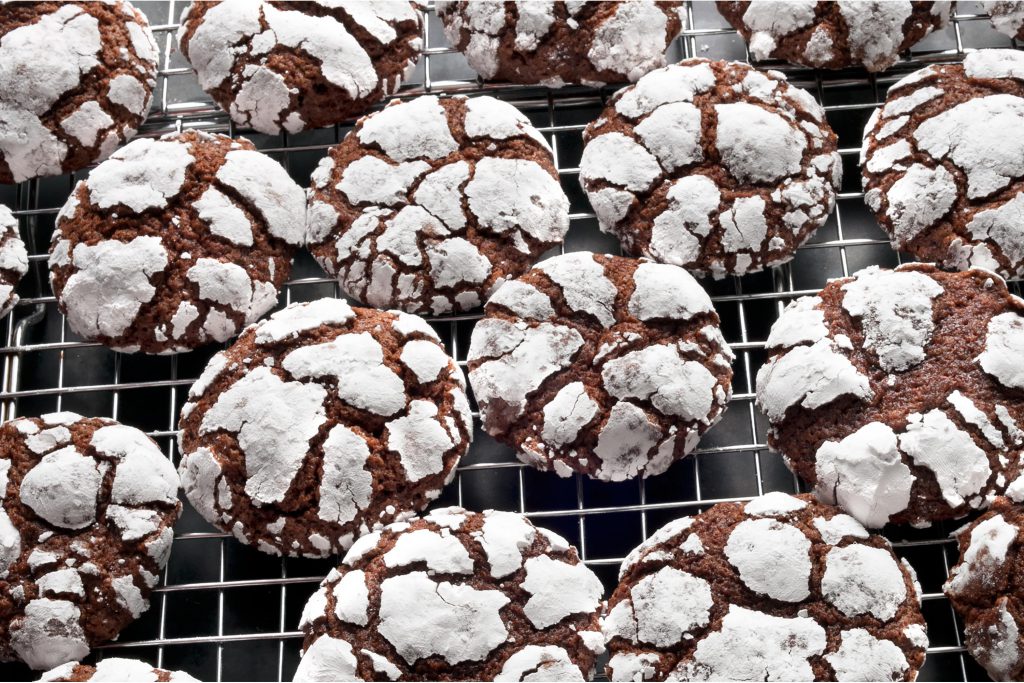 chunky chocolate crinkle cookies